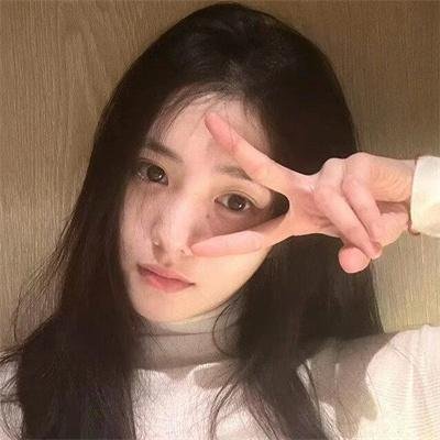 早餐时女歌迷快闪